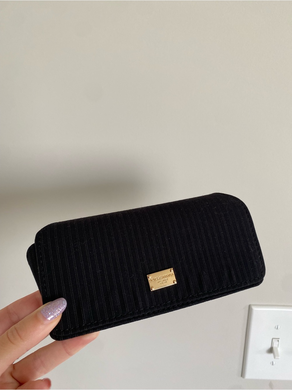 dolce & gabbana sunglasses case